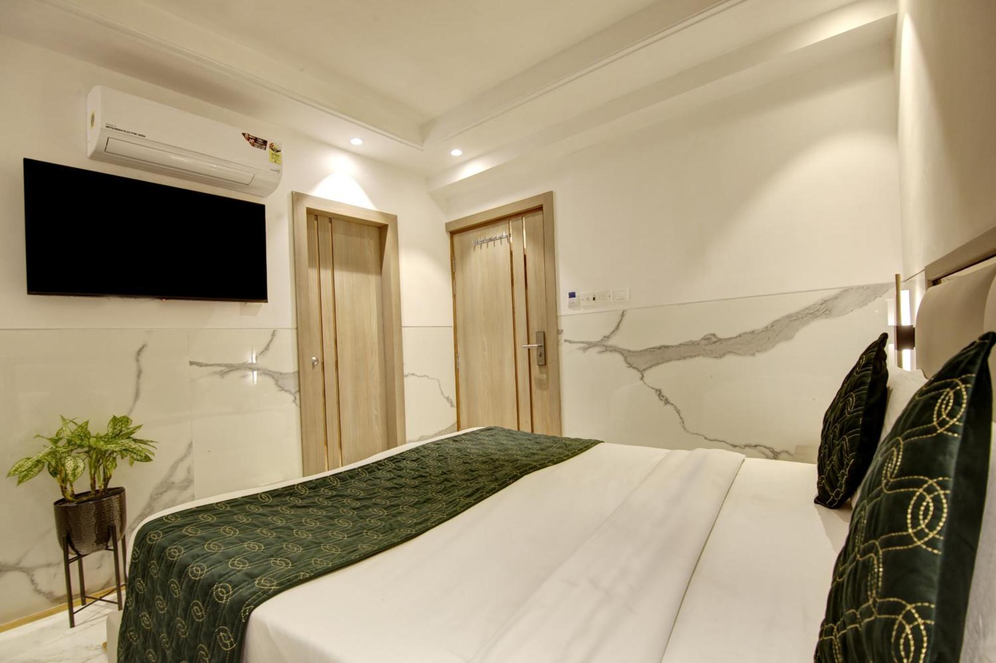 Hotel Transit International- Aerocity Delhi Airport Nueva Delhi Exterior foto